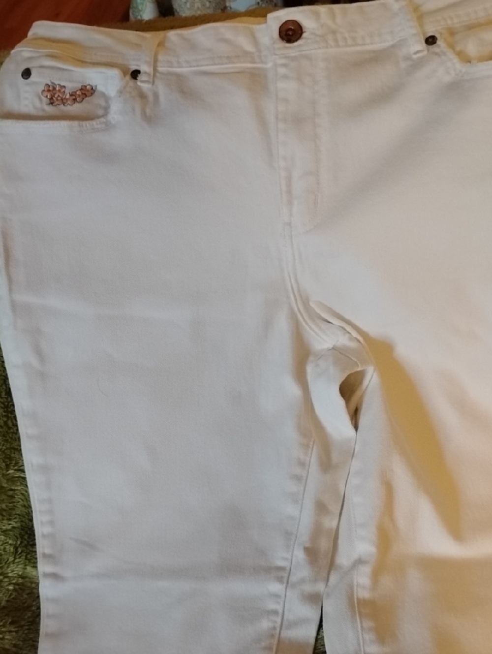 L.A. Blues White Jeans with Navy Tag